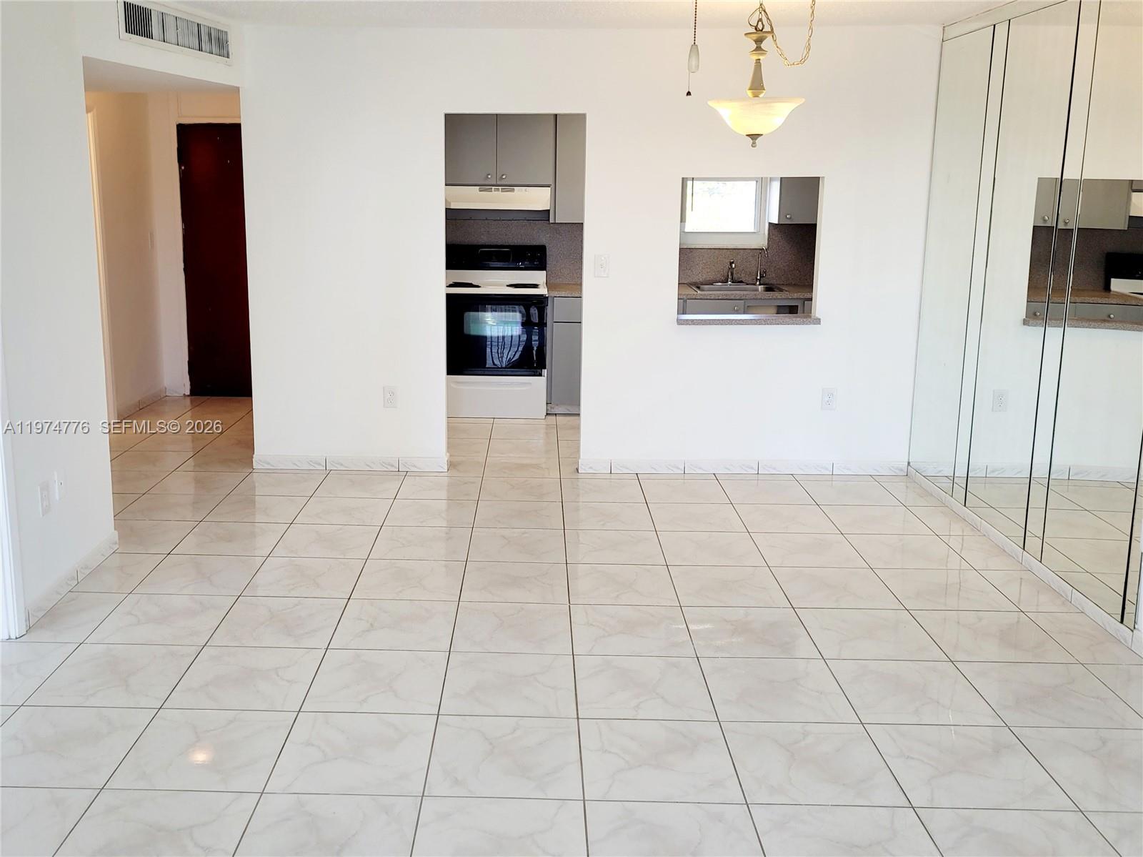 JADE WINDS GRP EASTER LIL - Residential Lease