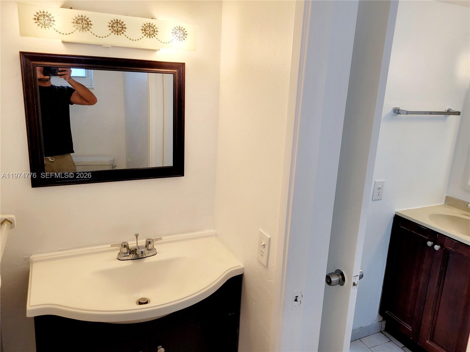 JADE WINDS GRP EASTER LIL - Residential Lease