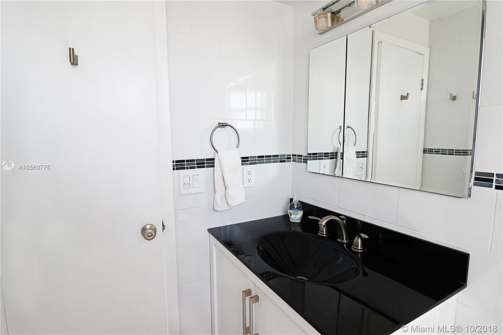 1750 JAMES APARTMENTS CON - Residential Lease