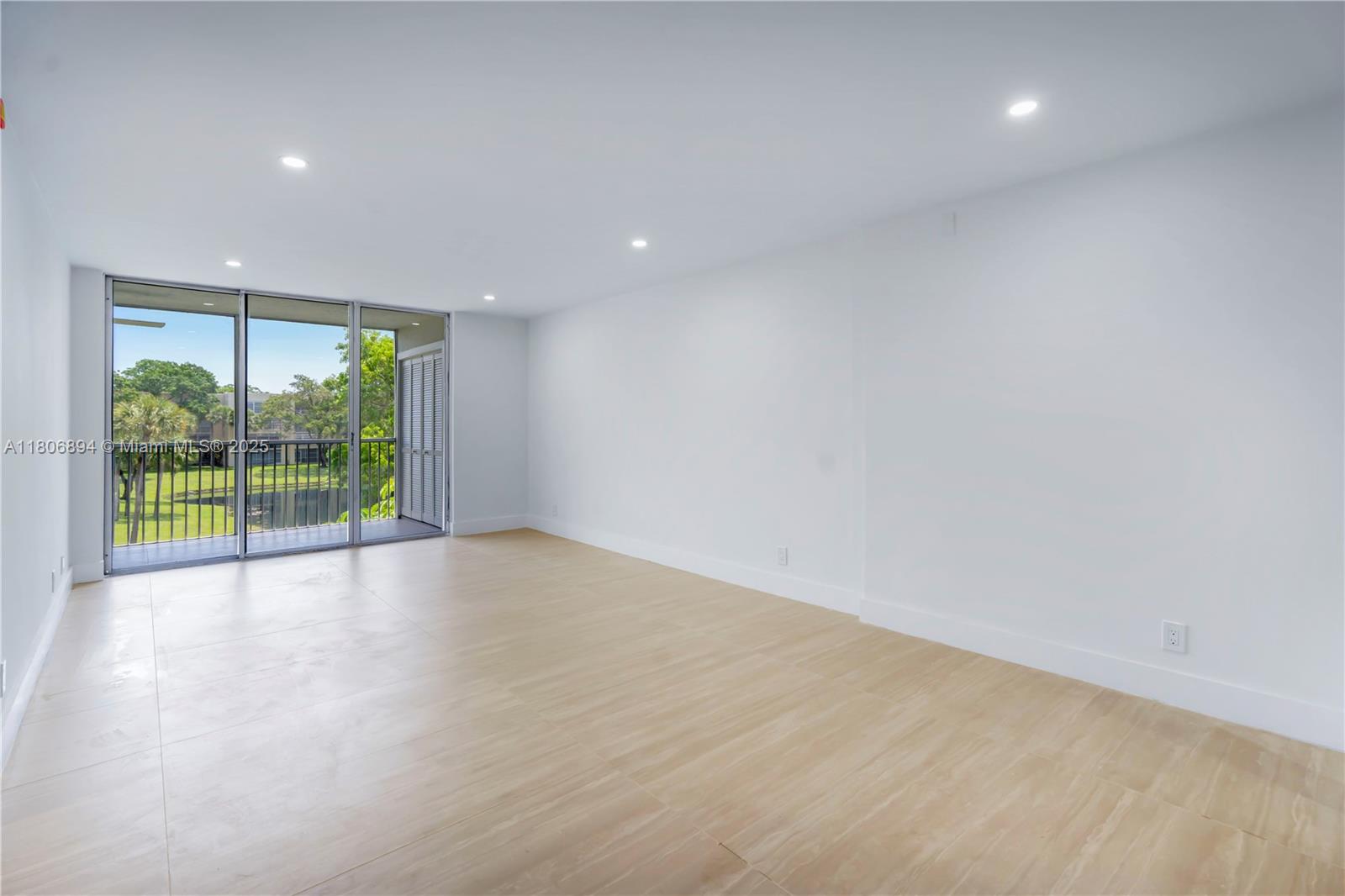 CYPRESS CHASE NORTH NO 1 - Residential