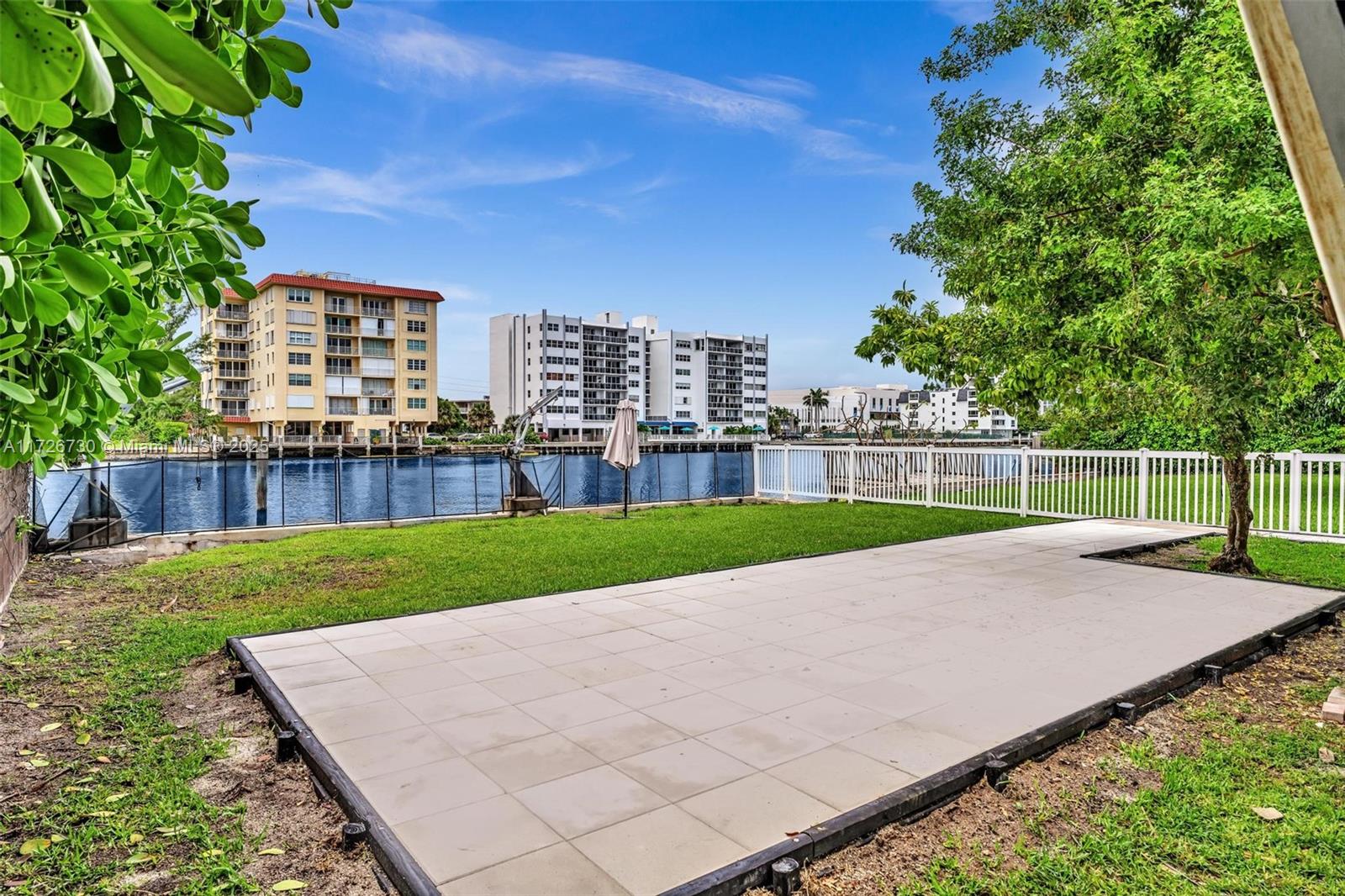 ALTOS DEL MAR #6 - Residential