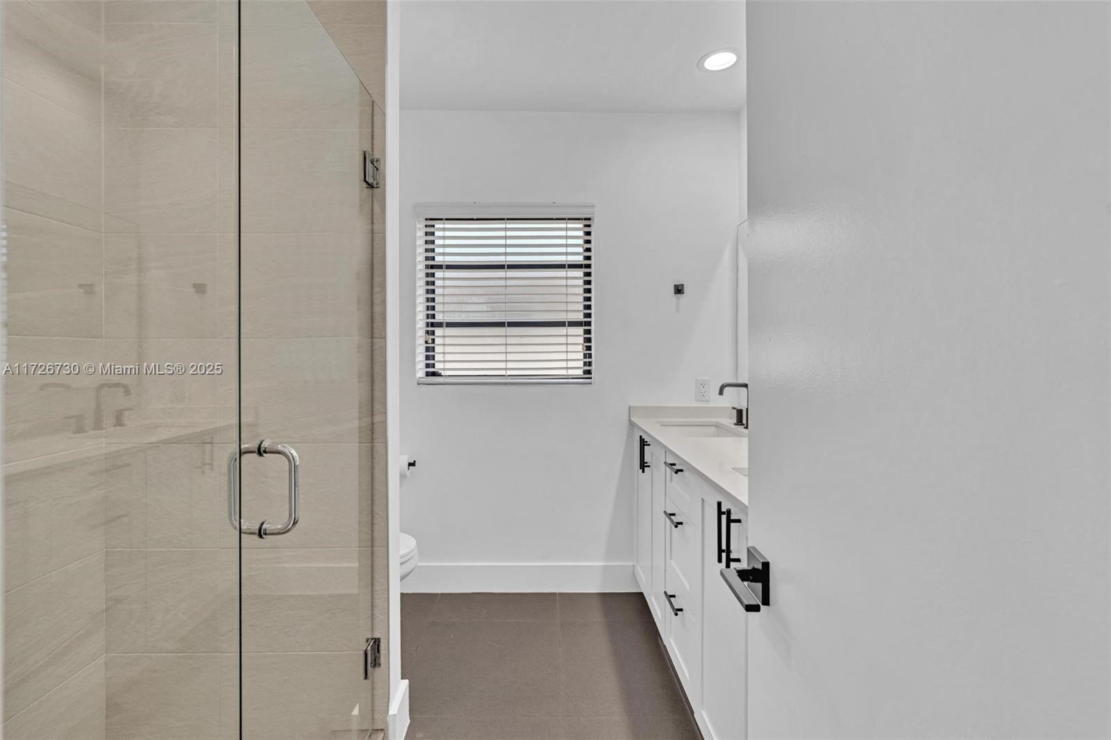 ALTOS DEL MAR #6 - Residential