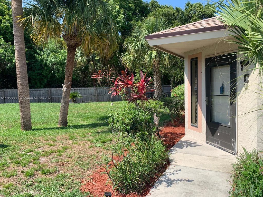 Photo of 2816 Stoneway Ln #C, Fort Pierce, FL 34982 (MLS # A11856880)