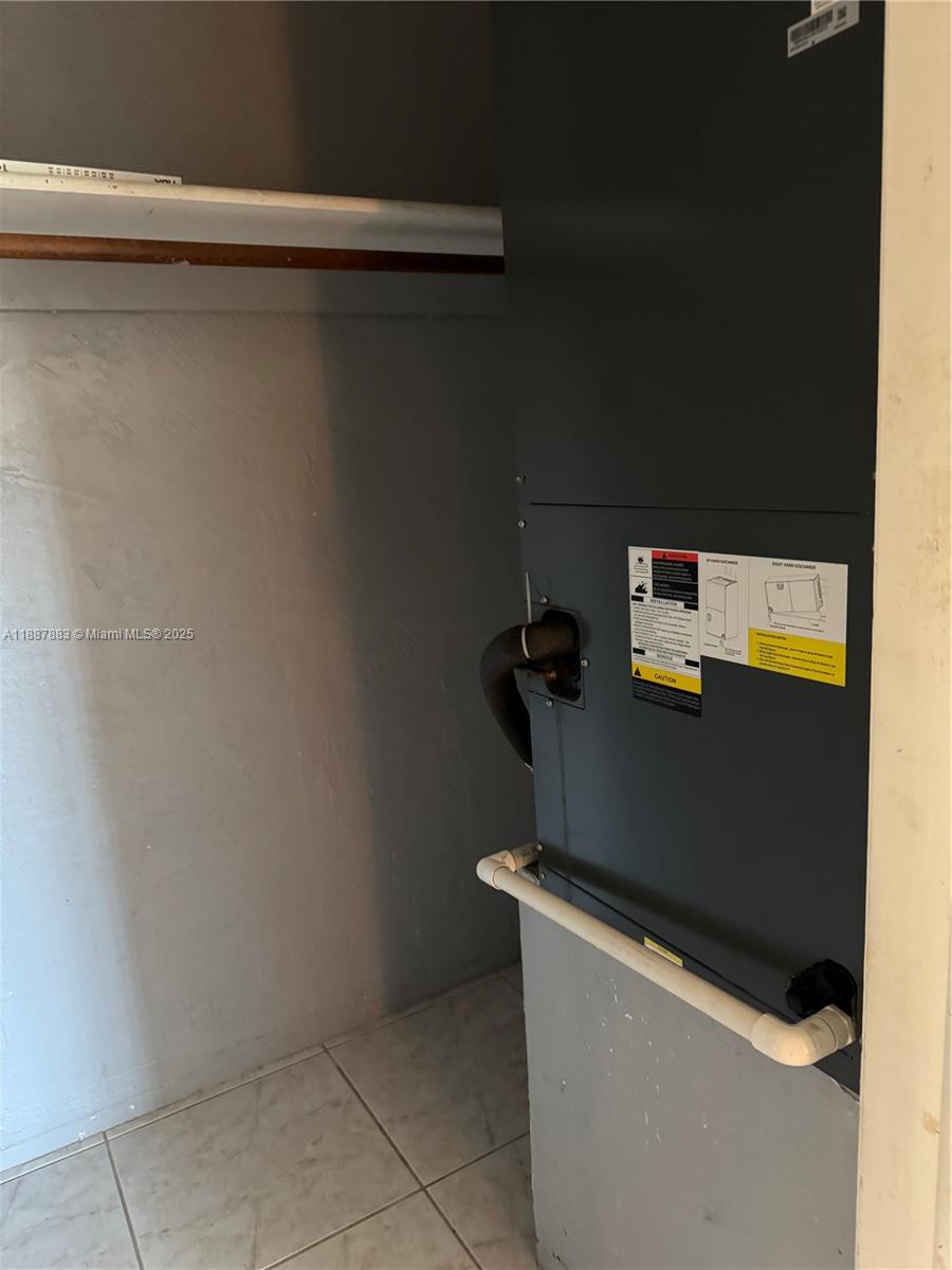 SUN LAND PARK - Residential Lease