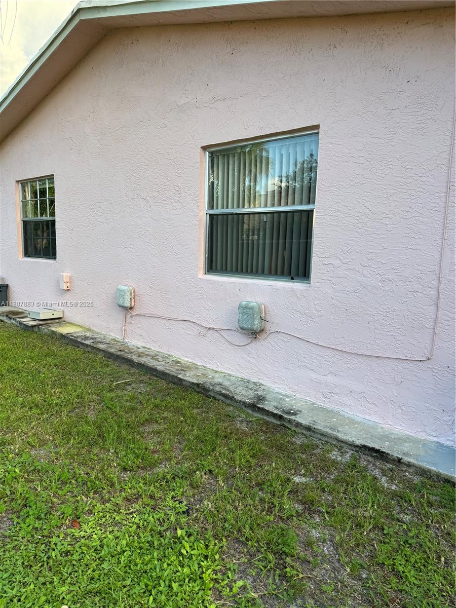 SUN LAND PARK - Residential Lease