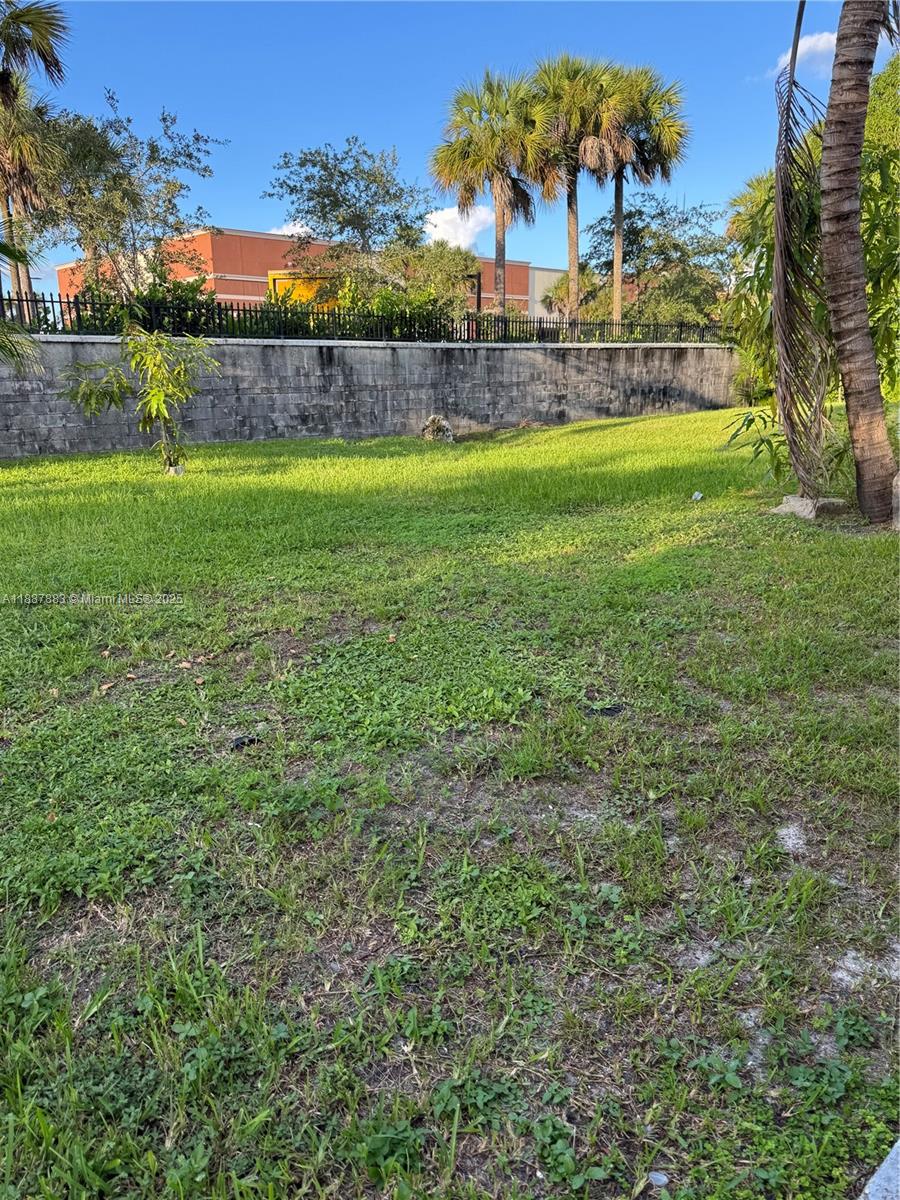 SUN LAND PARK - Residential Lease