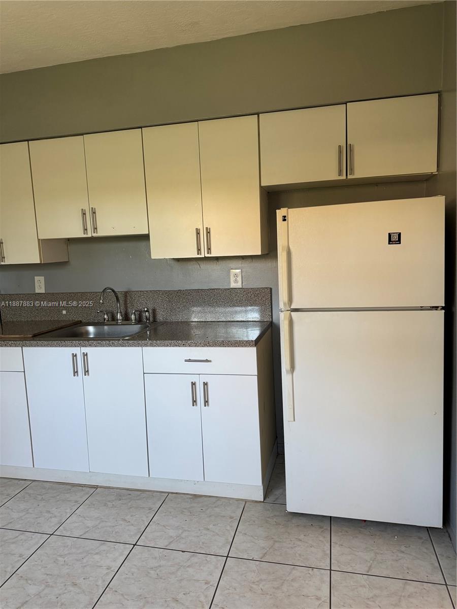SUN LAND PARK - Residential Lease