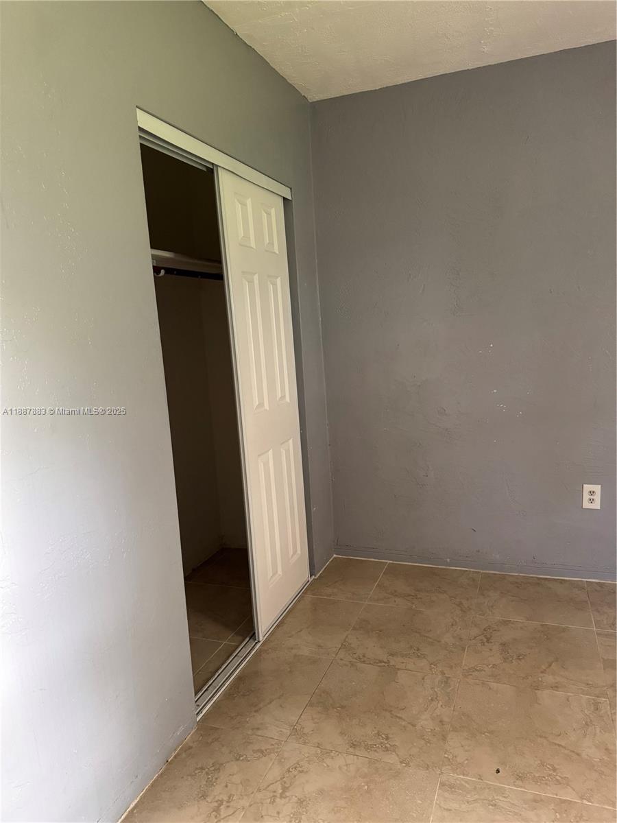 SUN LAND PARK - Residential Lease