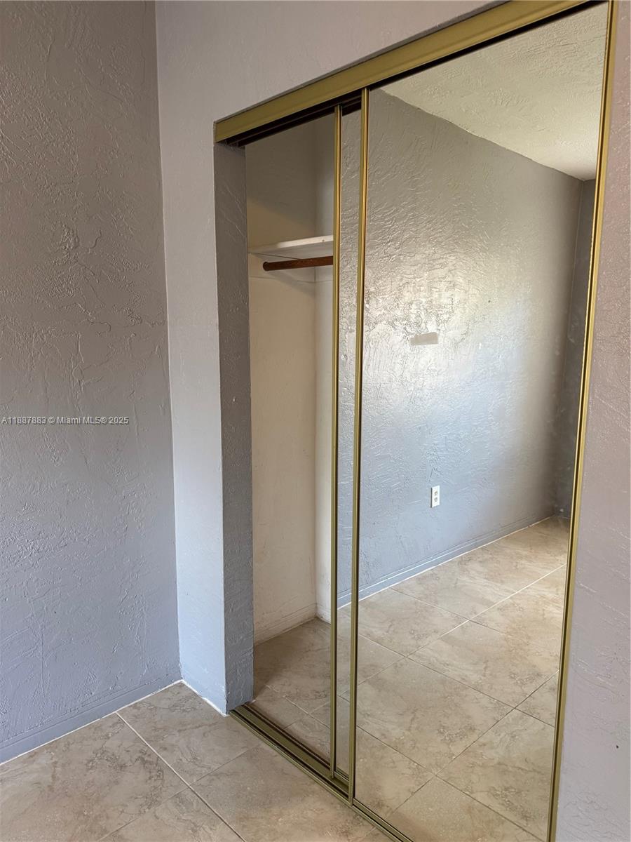 SUN LAND PARK - Residential Lease