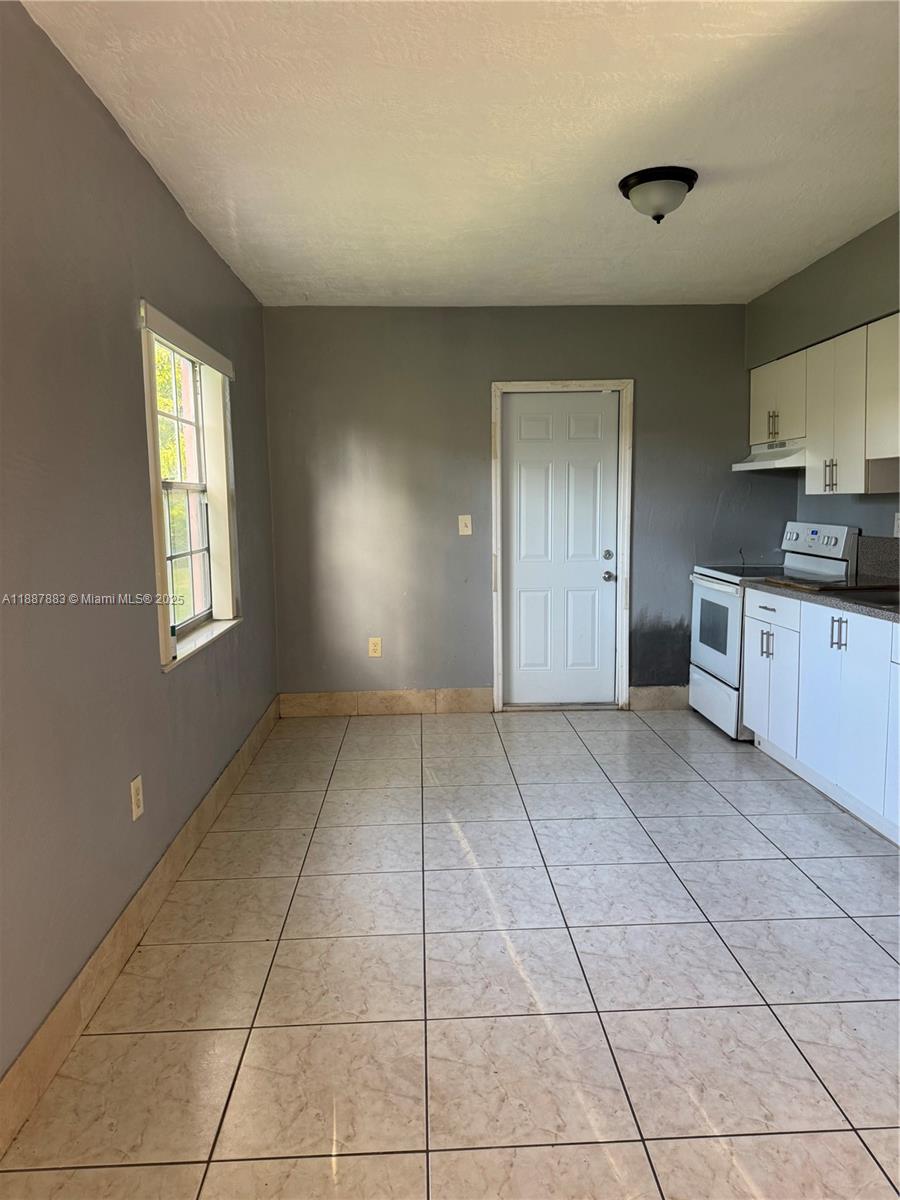 SUN LAND PARK - Residential Lease
