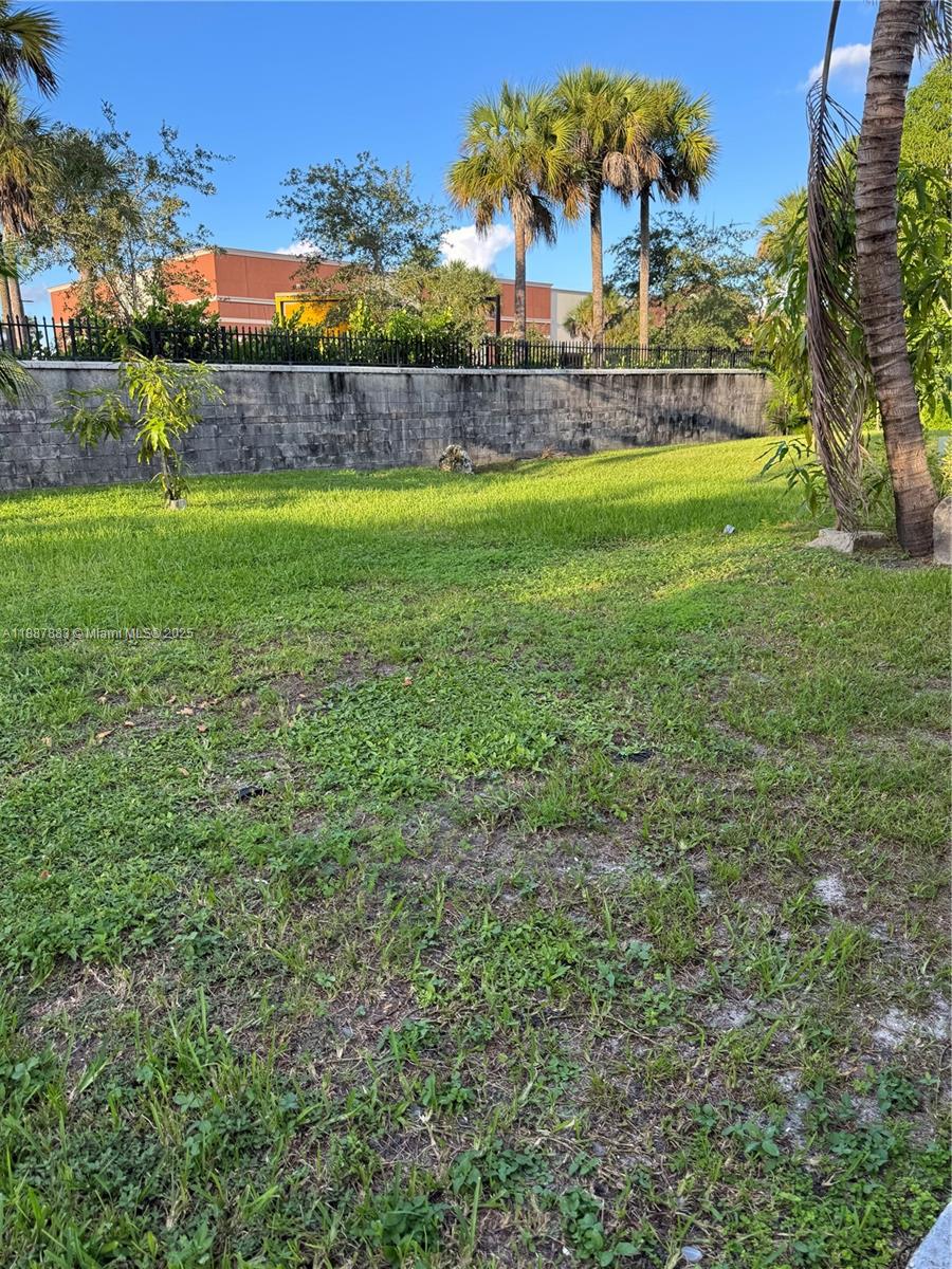 SUN LAND PARK - Residential Lease