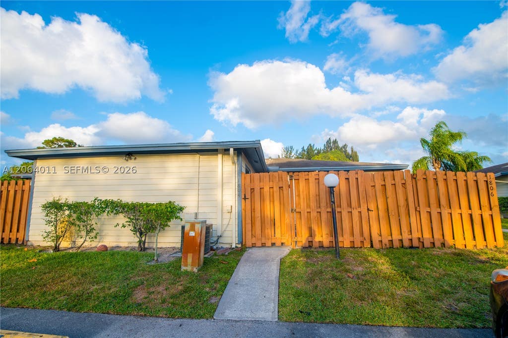 Photo of 1804 My Pl, West Palm Beach, FL 33417 (MLS # A12064011)