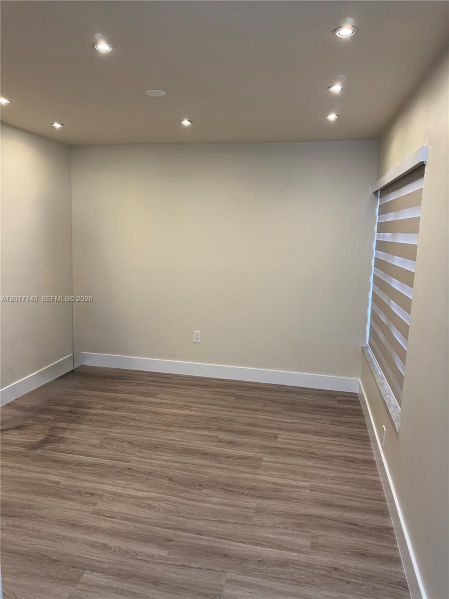 KENLAND COURT - Residential Lease