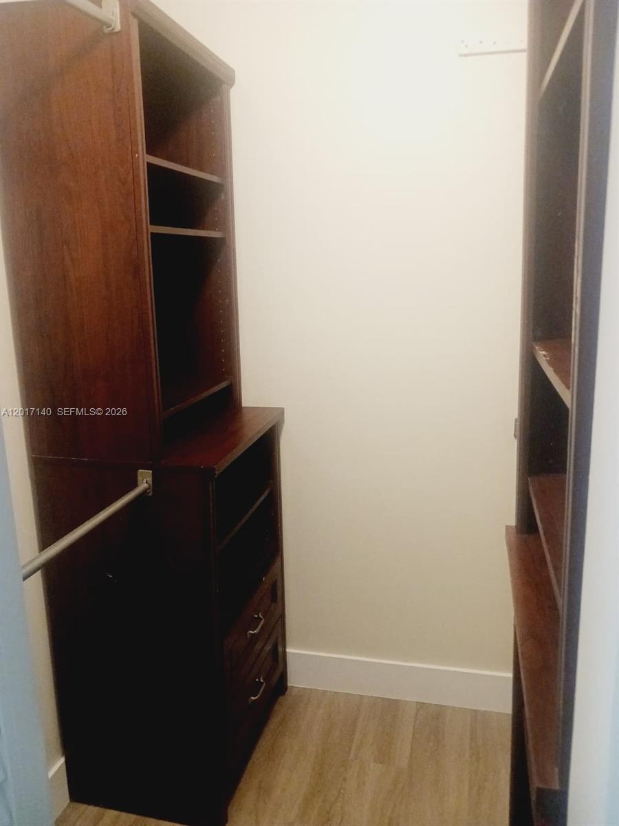 KENLAND COURT - Residential Lease