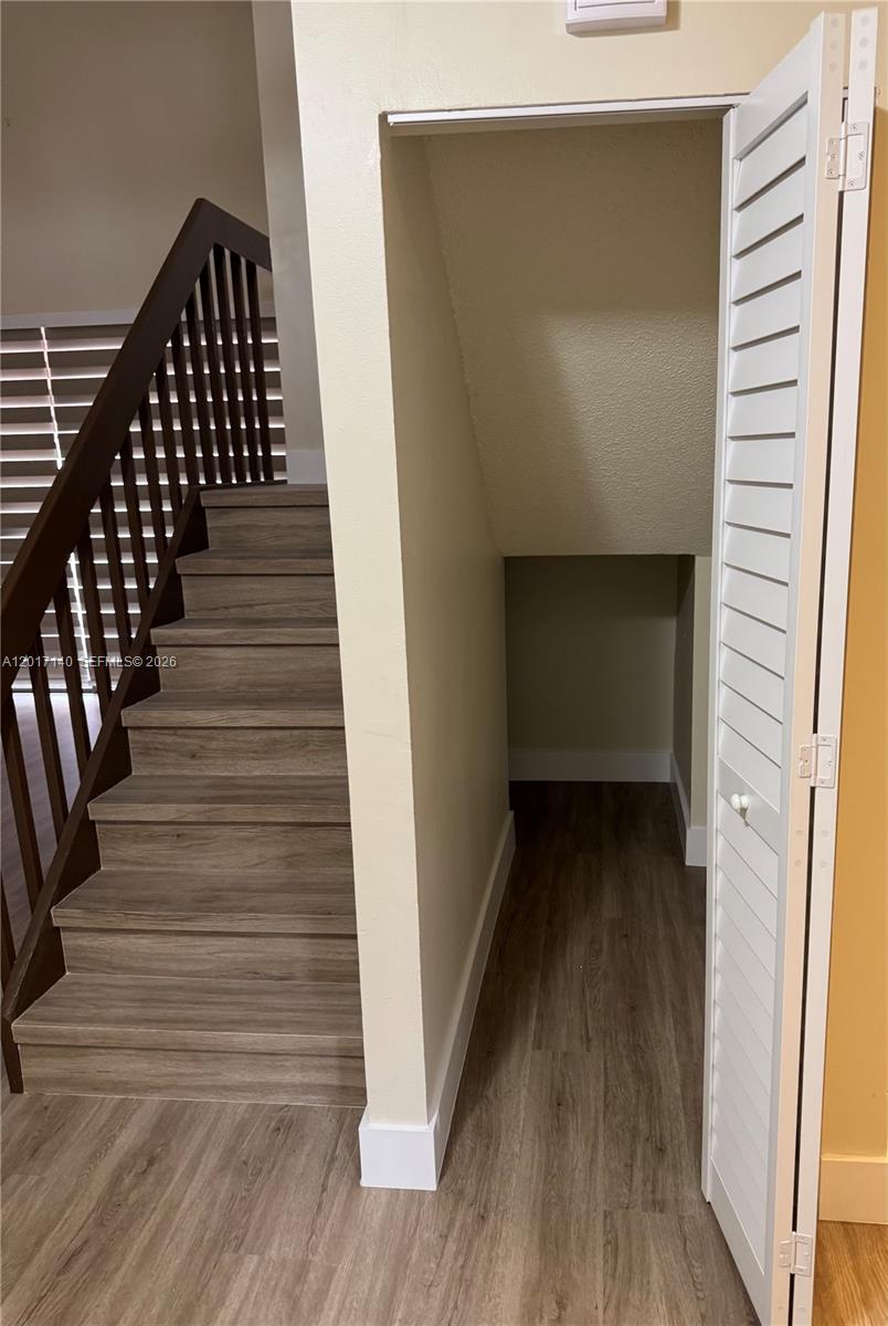 KENLAND COURT - Residential Lease