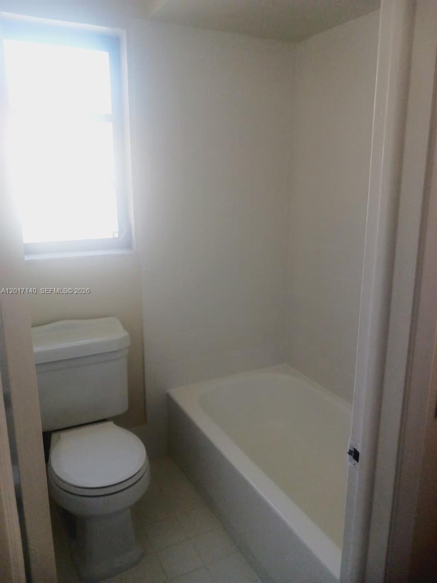 KENLAND COURT - Residential Lease