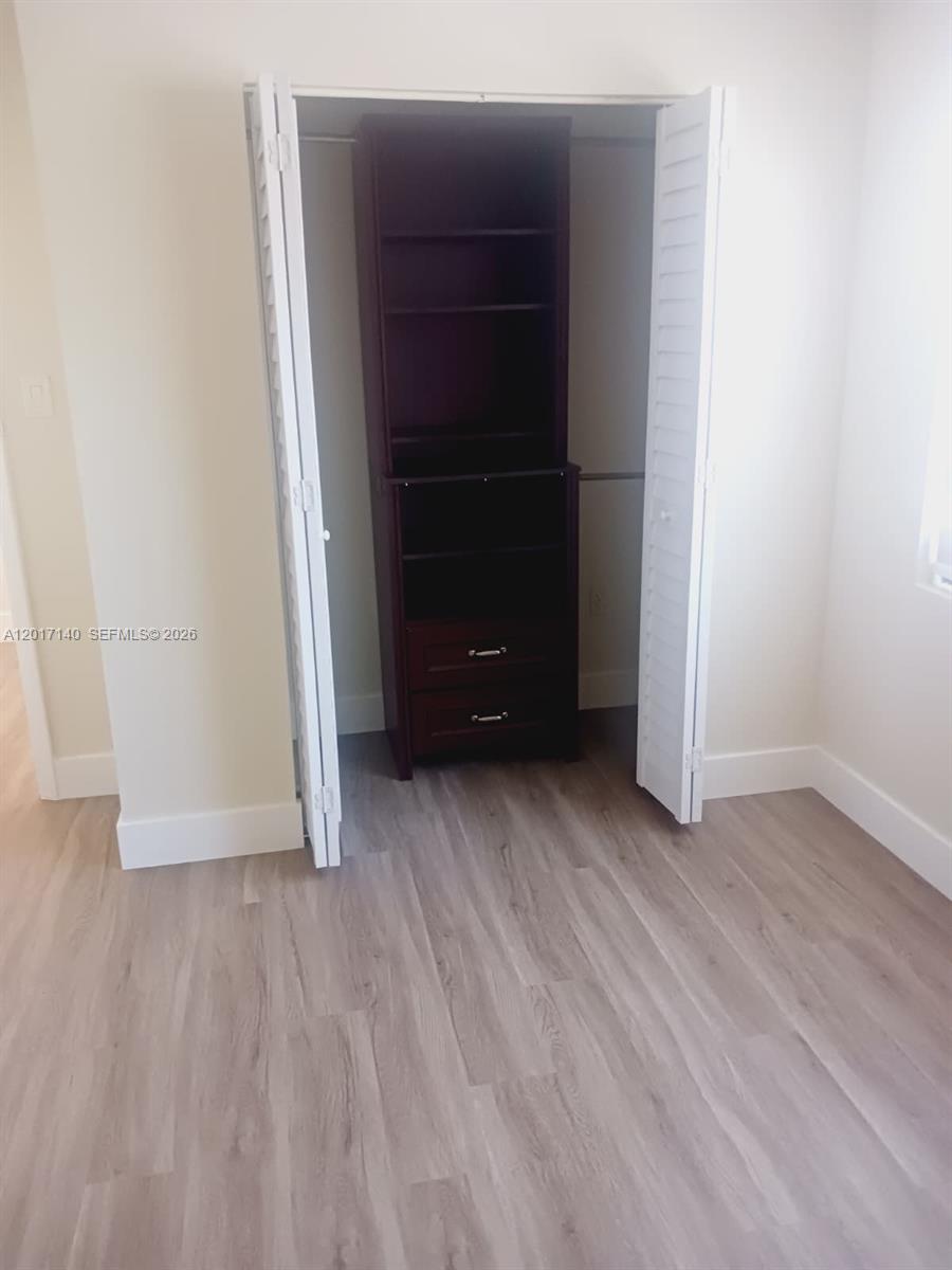 KENLAND COURT - Residential Lease