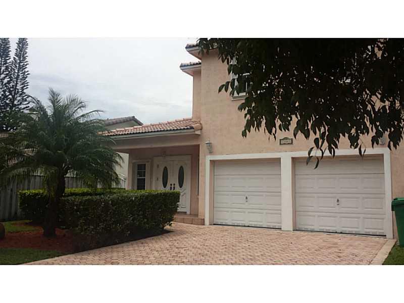 BEAUTIFUL! 2 STORY HOME W/ 2 CAR GARAGE, BIG KITCHEN W/ GRANITE COUNTER TOPS, MASTER W/ ROMAN TUB, WALK-IN CLOSET, HUGE FAMILY RM, COVERED TERRACE OVERLOOKING BEAUTIFUL LARGE POOL W/ JACUZZI (HEATED), CLOSE TO SHOPPING, BANK, SCHOOLS, CHURCH. NO HOA FEES . EASY TO SHOW. PROPERTY ALSO INCLUDES HURRICANE ACCORDION SHUTTERS! HURRY!!