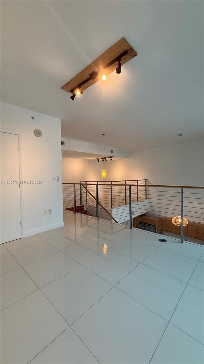 WIND CONDO - Residential