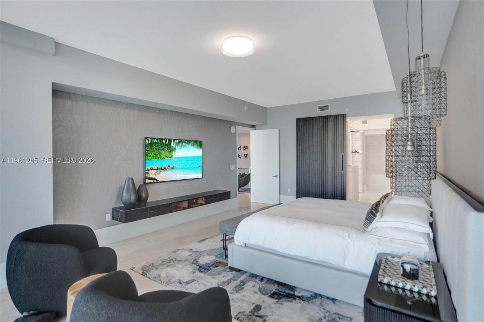 PRIVE CONDO - Residential