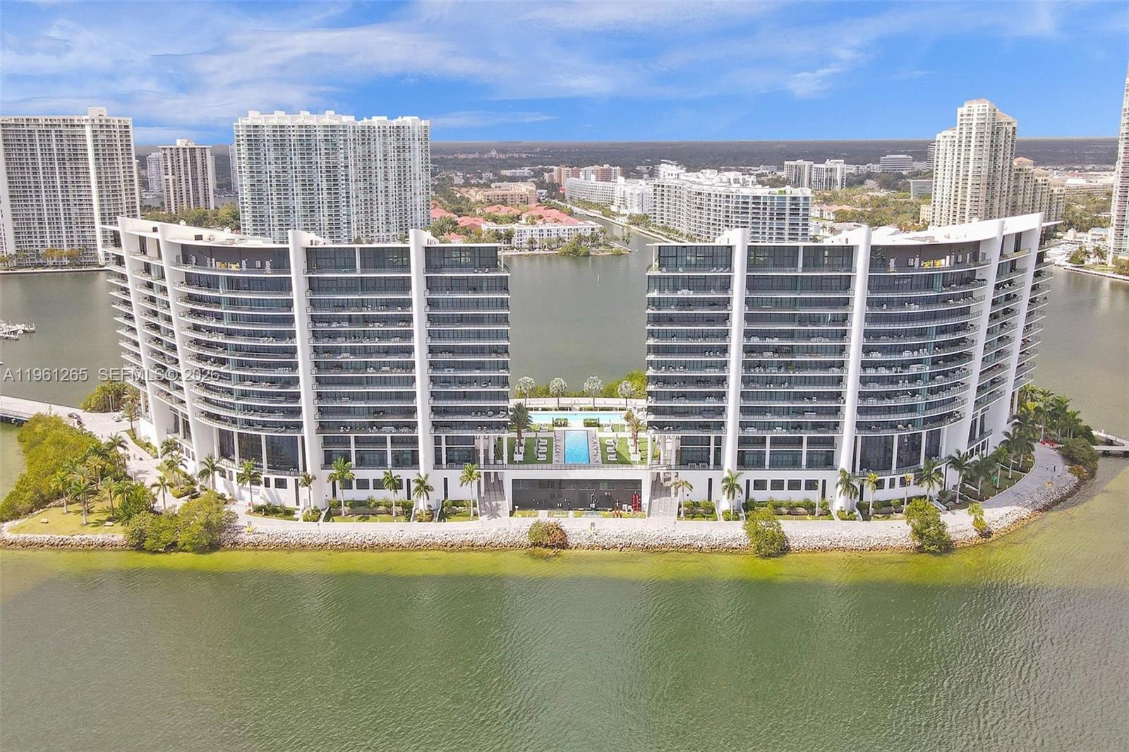 PRIVE CONDO - Residential