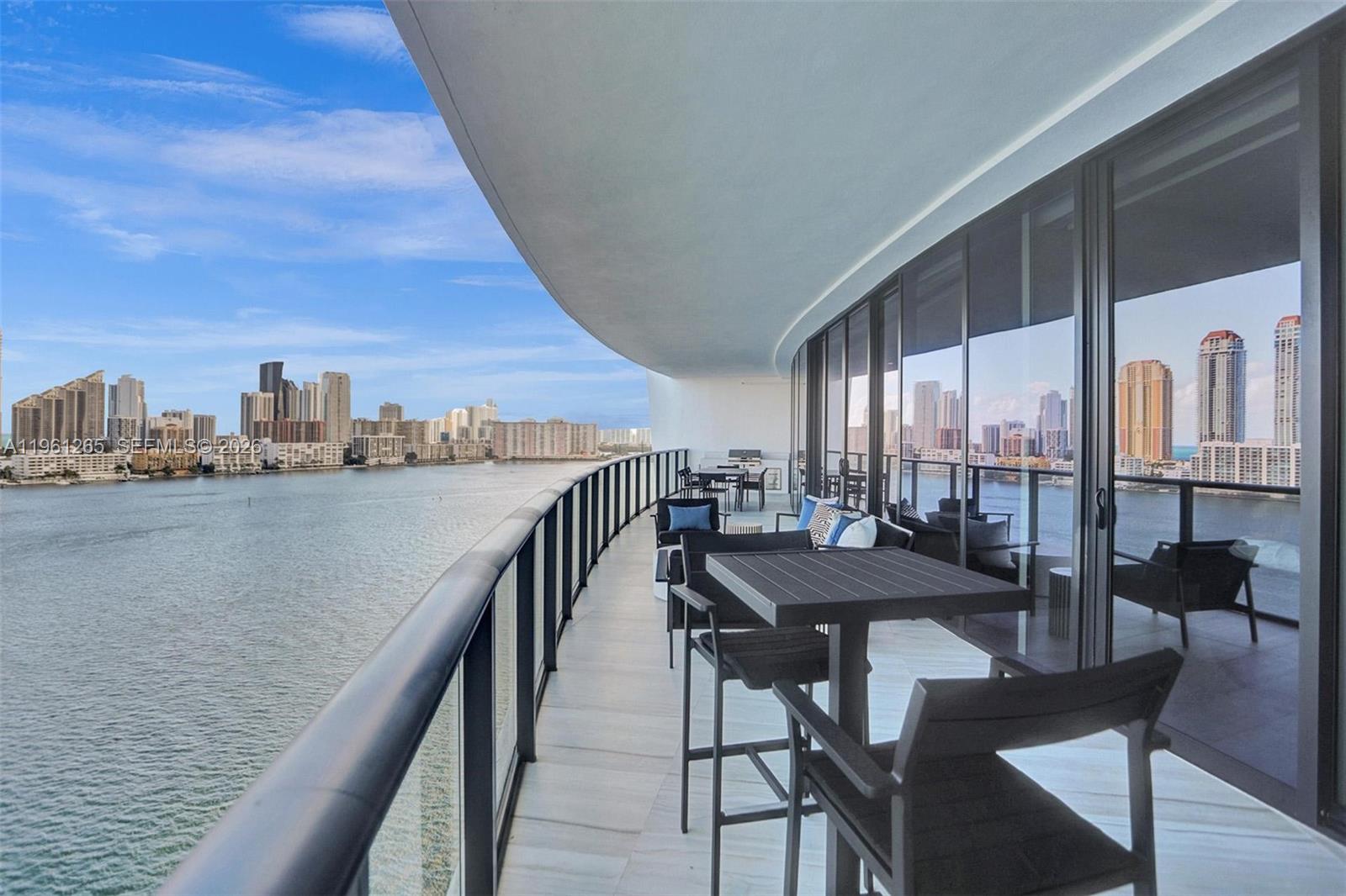 PRIVE CONDO - Residential