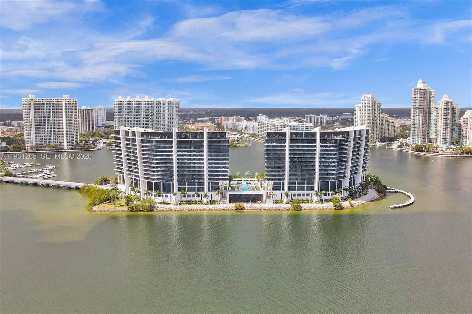 PRIVE CONDO - Residential