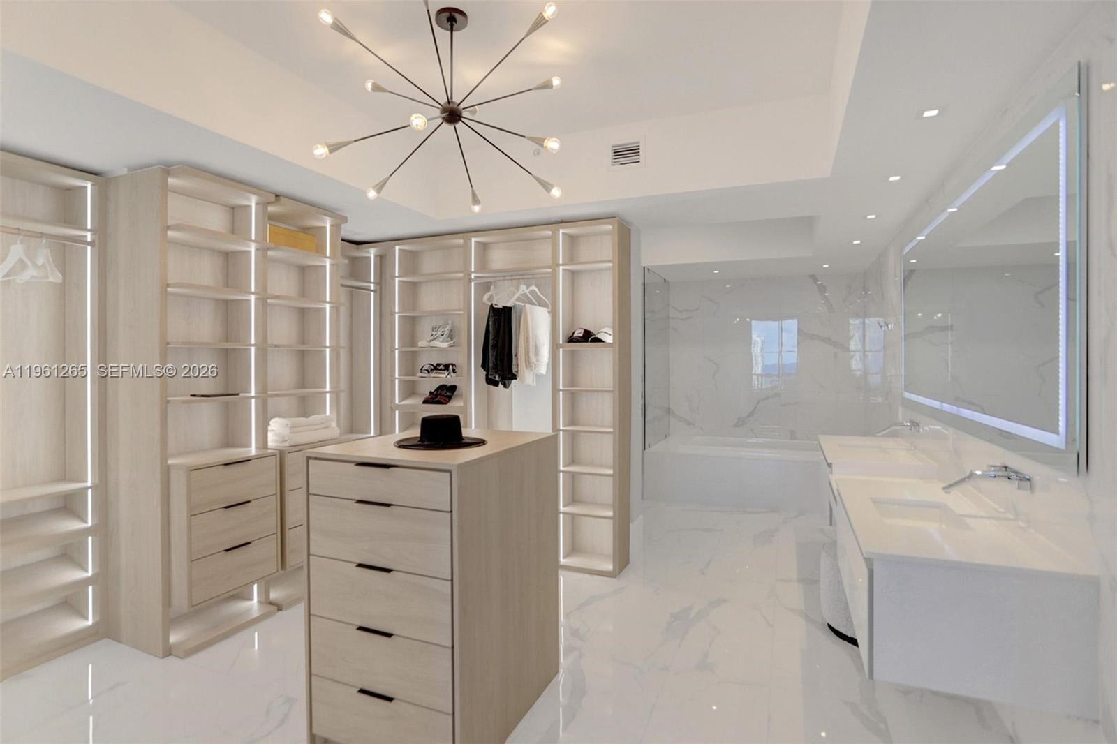 PRIVE CONDO - Residential