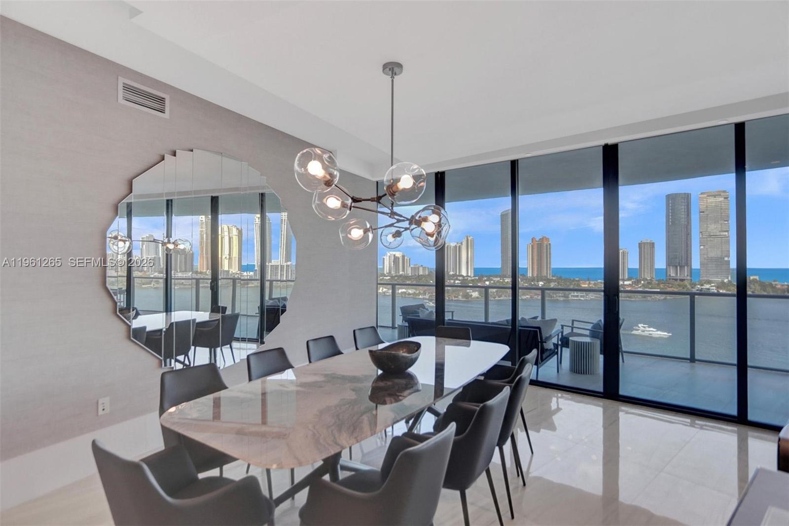 PRIVE CONDO - Residential