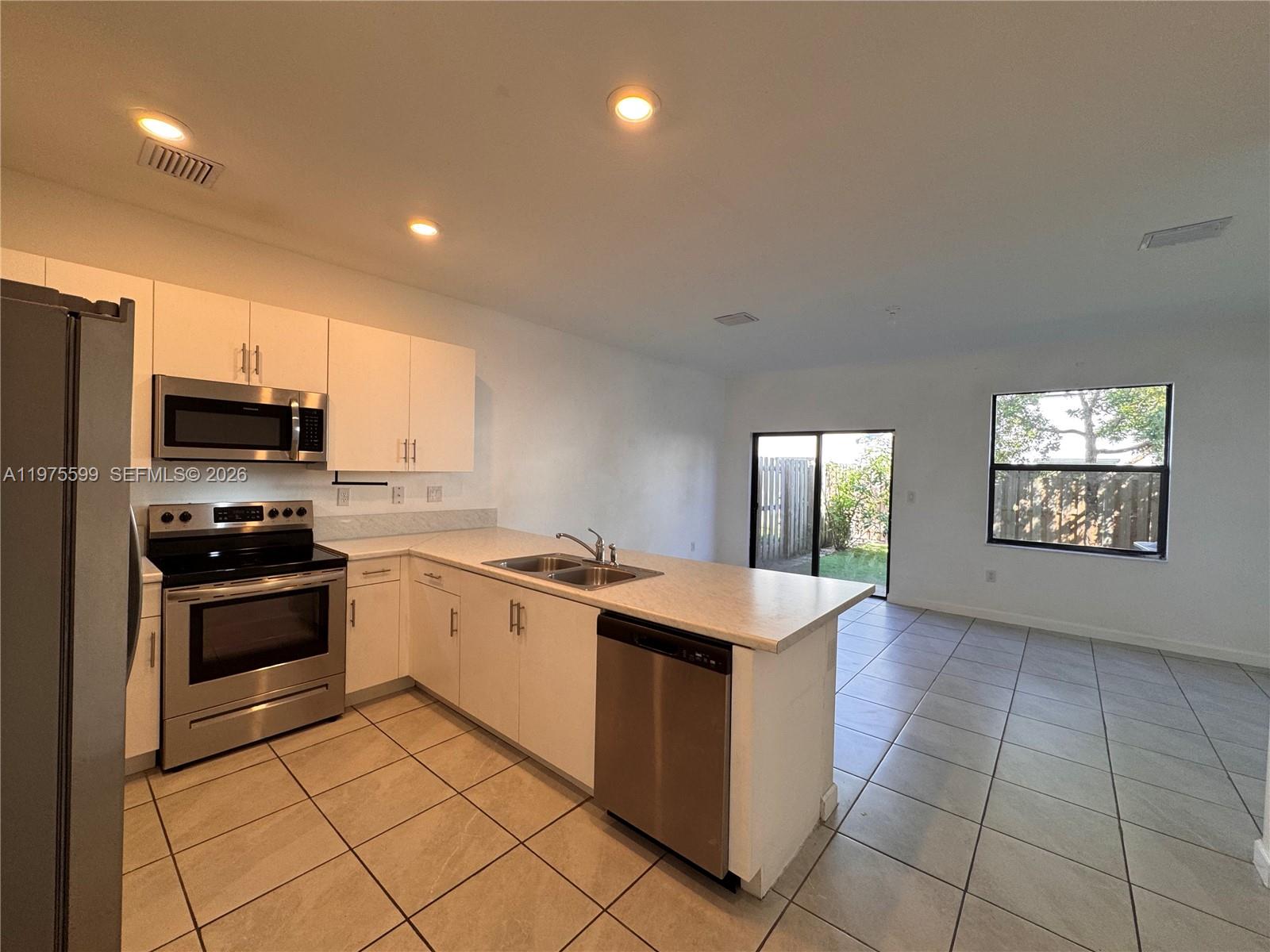 11813 SW 246th Ter 11813