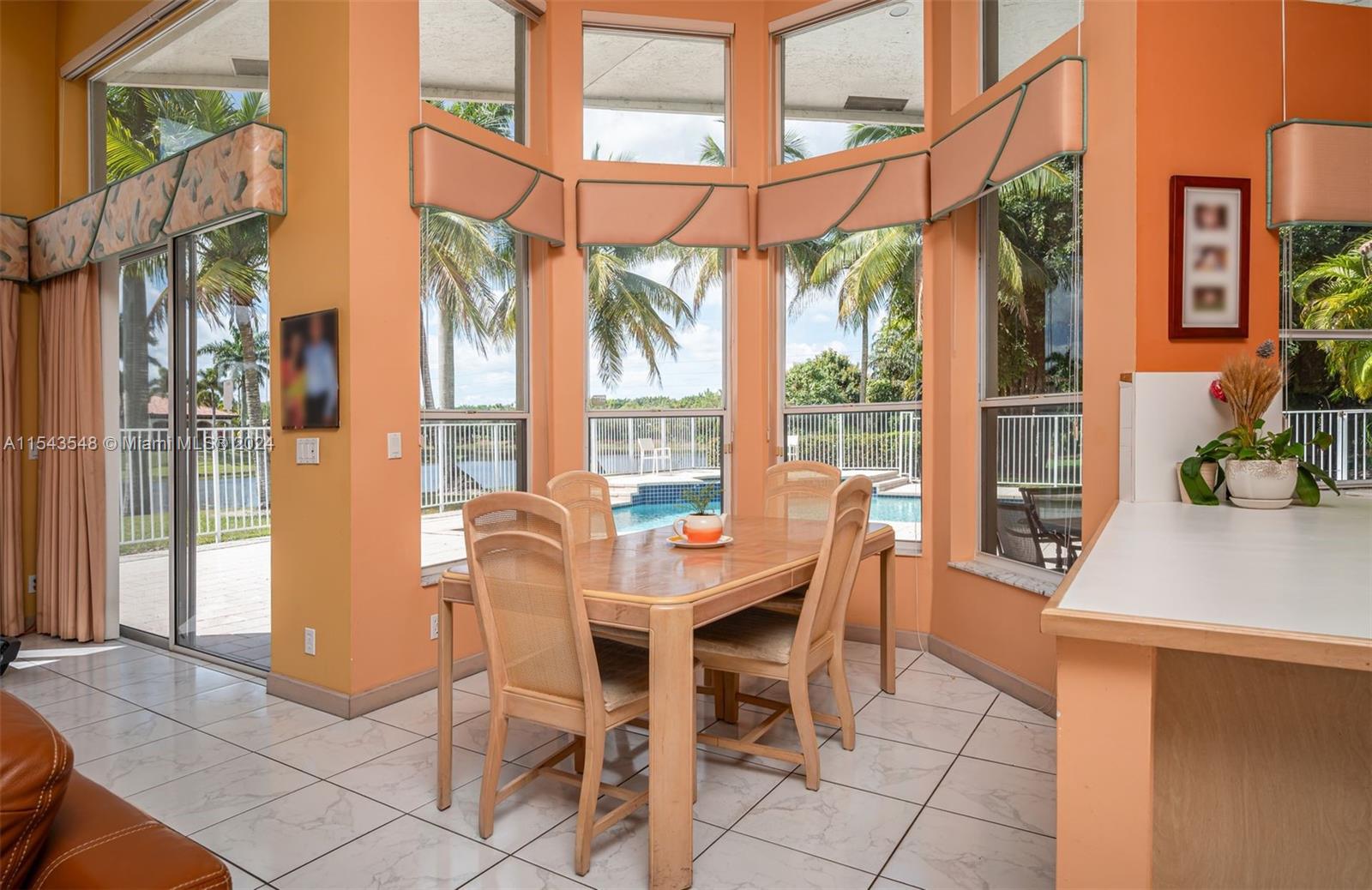 WINDMILL LAKE ESTATES - Residential