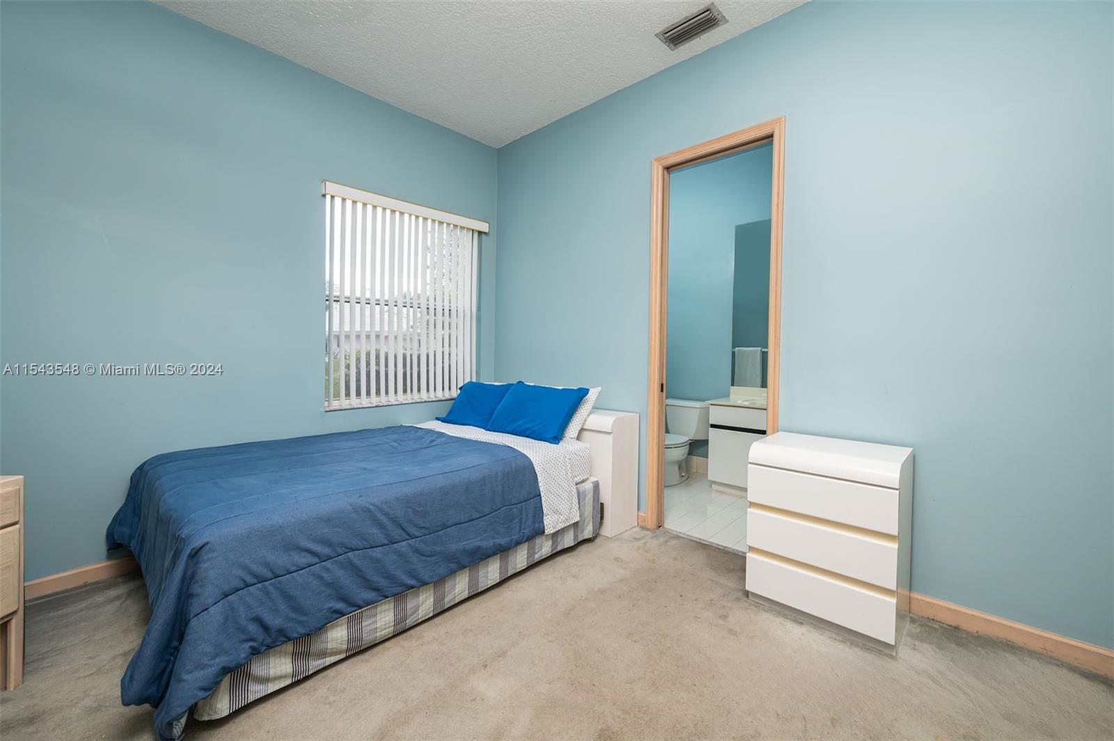 WINDMILL LAKE ESTATES - Residential