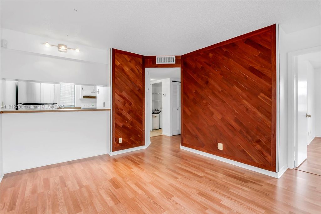 Photo of 9906 Twin Lakes Dr #7-I, Coral Springs, FL 33071 (MLS # A11812706)