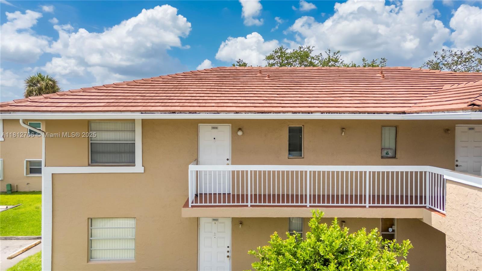 Property for Sale at 9906 Twin Lakes Dr 7-I, Coral Springs, Broward County, Florida - Bedrooms: 2 
Bathrooms: 2  - $174,999
