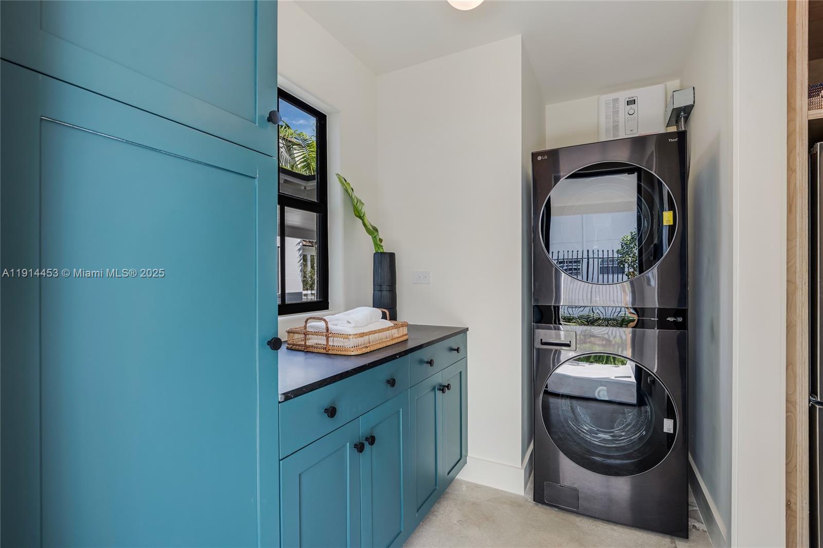 FROW HOMESTEAD - Residential