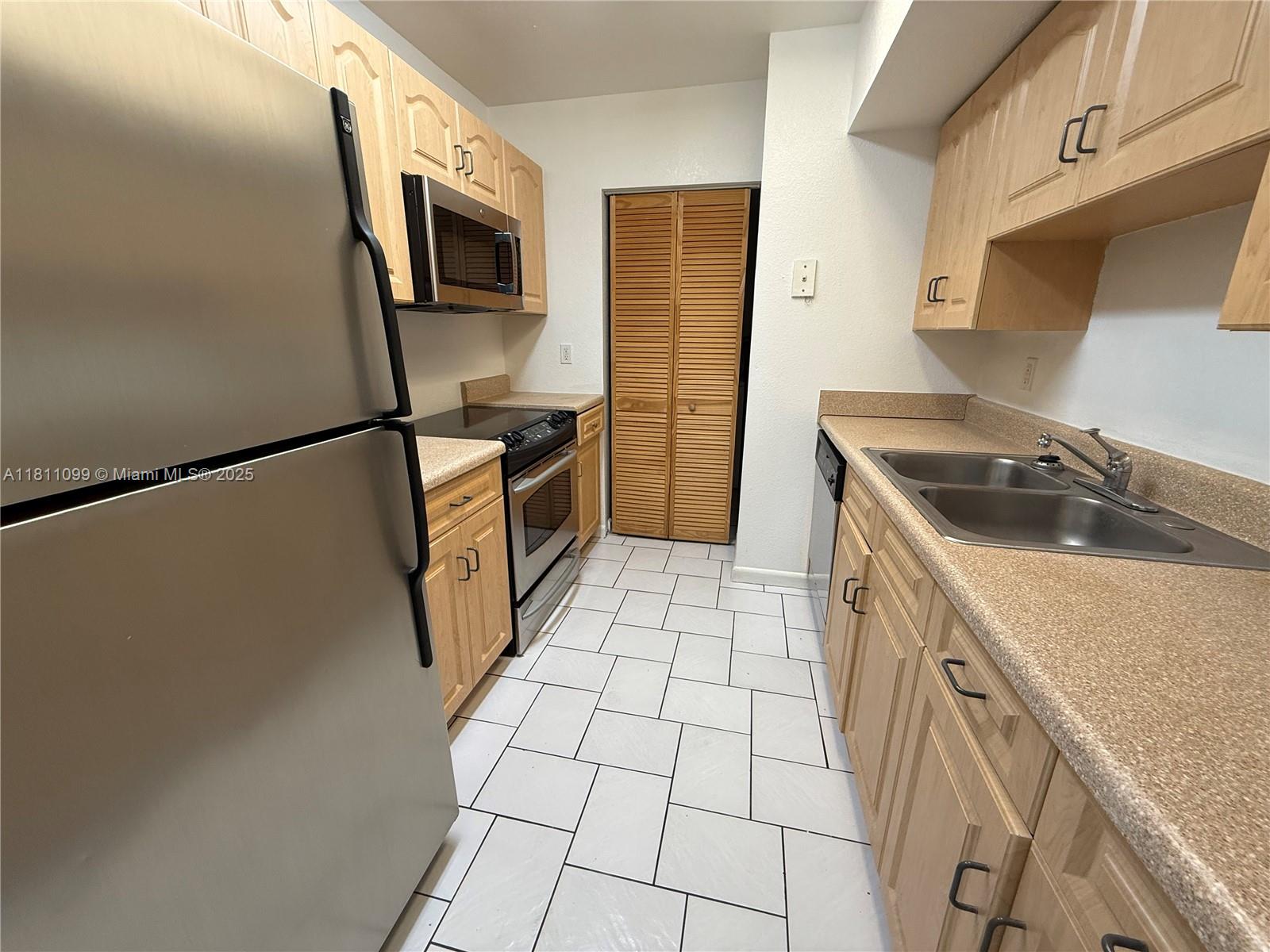 2840 NW 55th Ave 1A