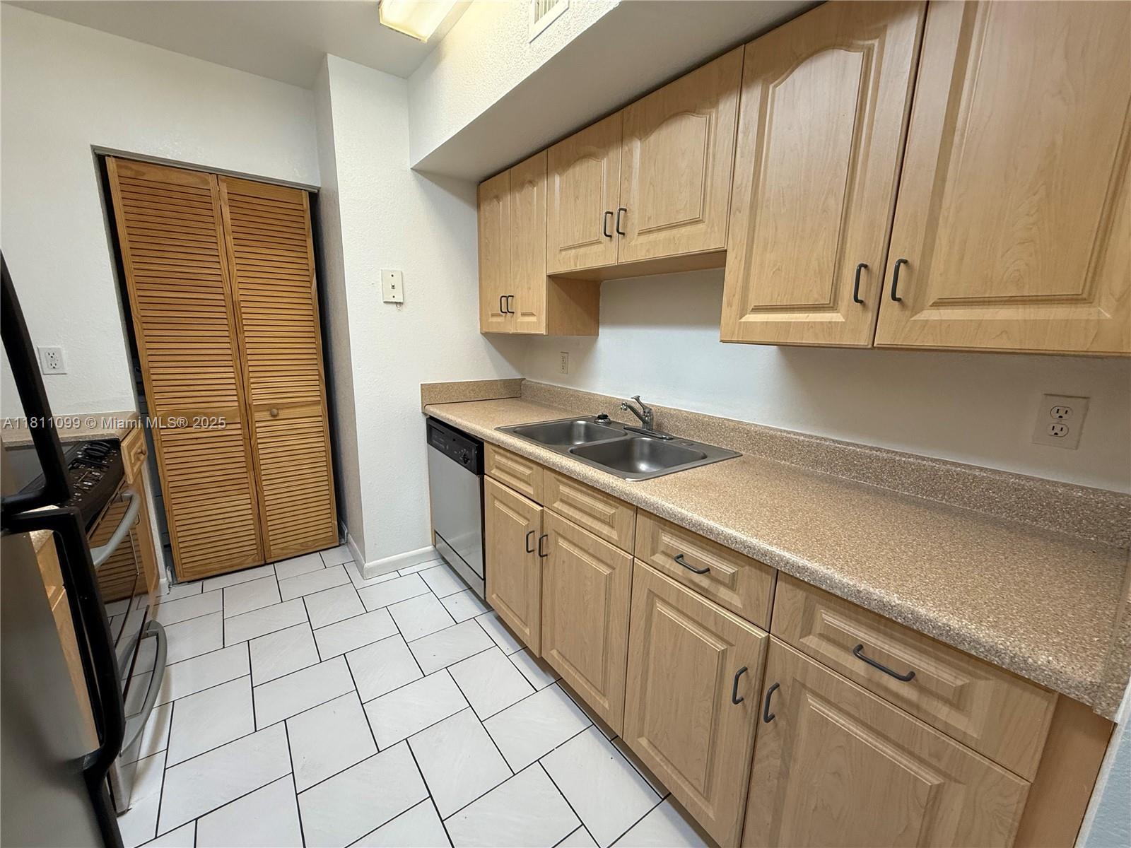 2840 NW 55th Ave 1A