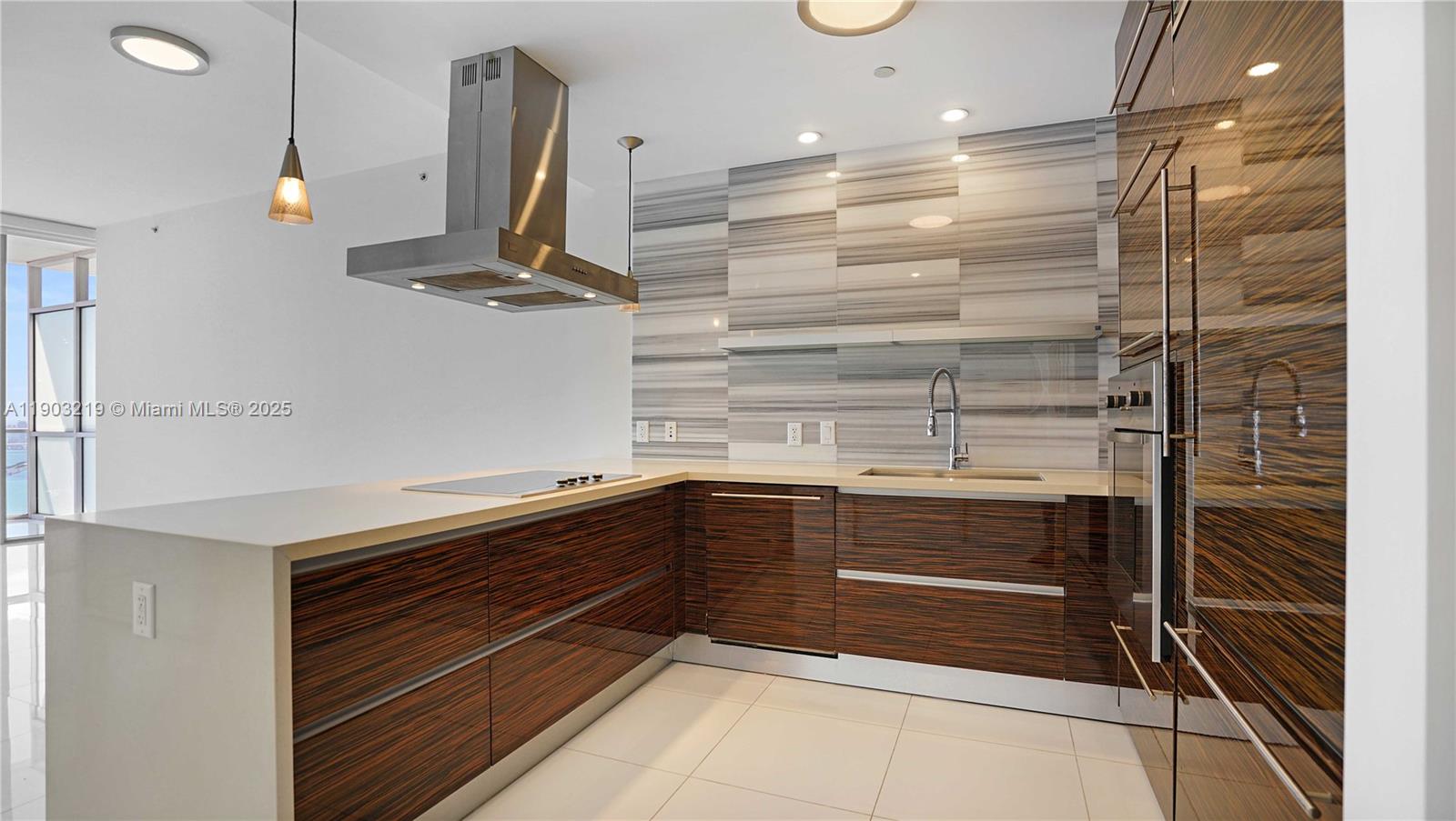 MARQUIS CONDO - Residential Lease