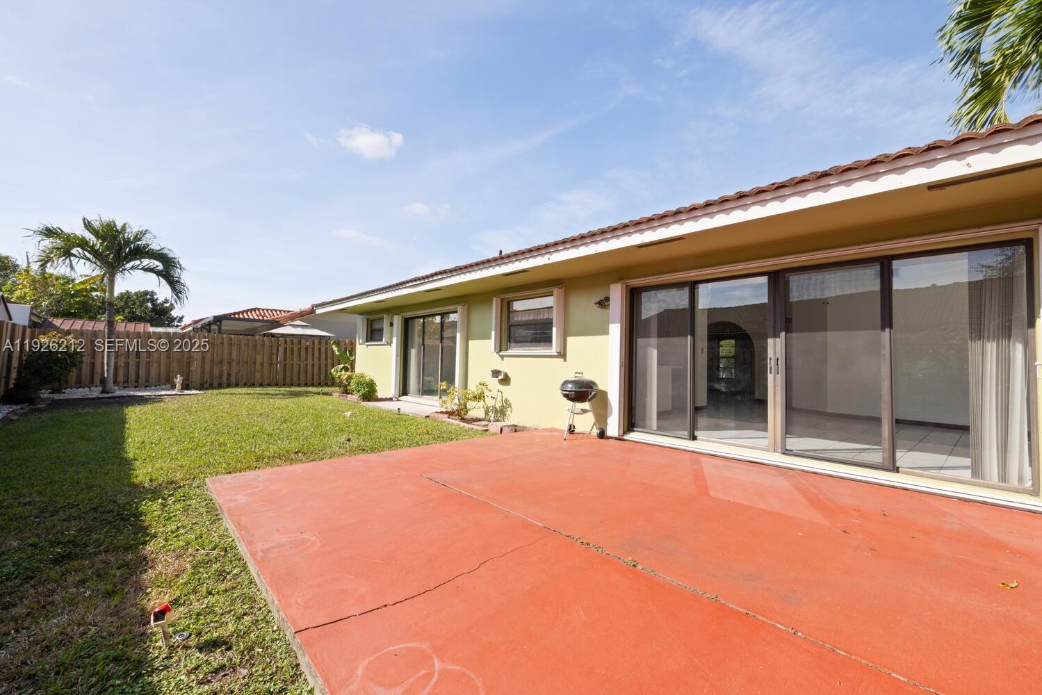 VISTA SUB 1ST ADDN - Residential