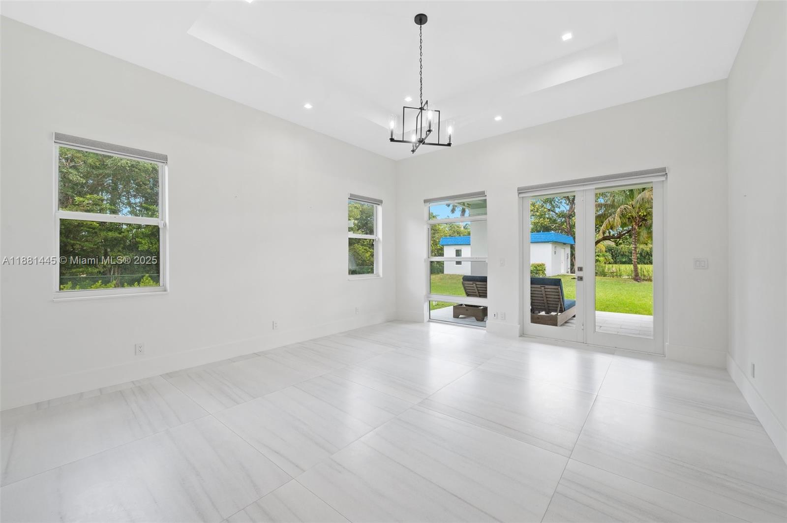 MARTHA BRIGHT FARMS - Residential