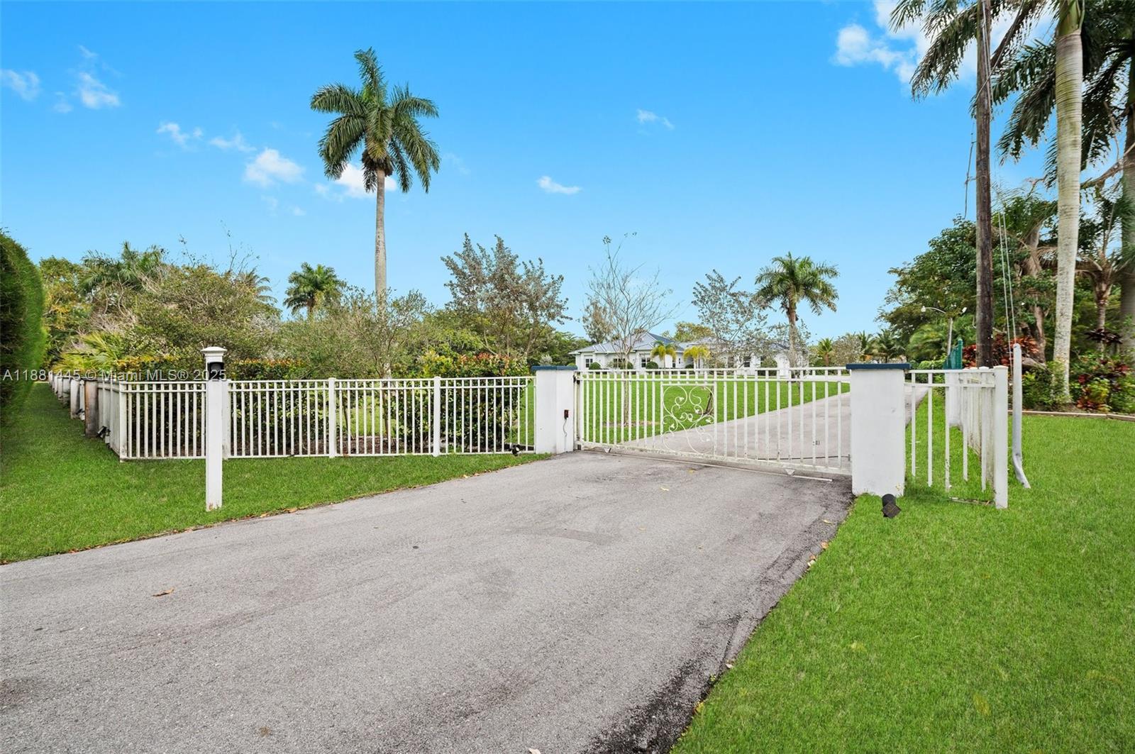 MARTHA BRIGHT FARMS - Residential