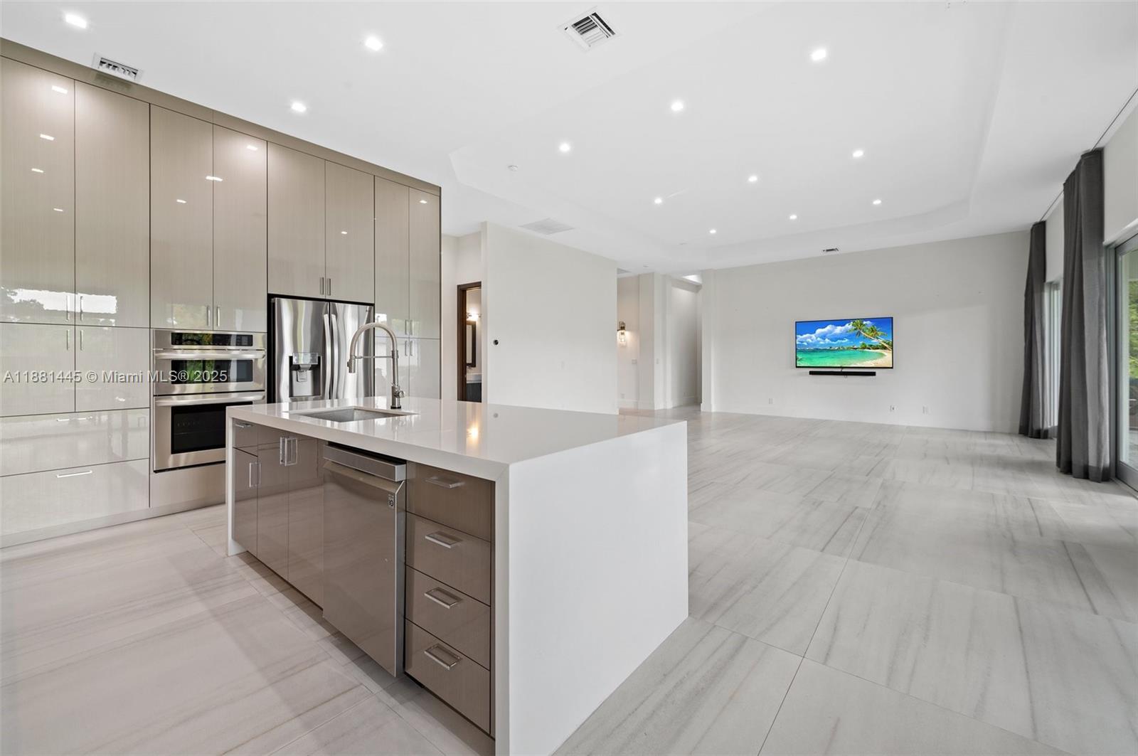 MARTHA BRIGHT FARMS - Residential