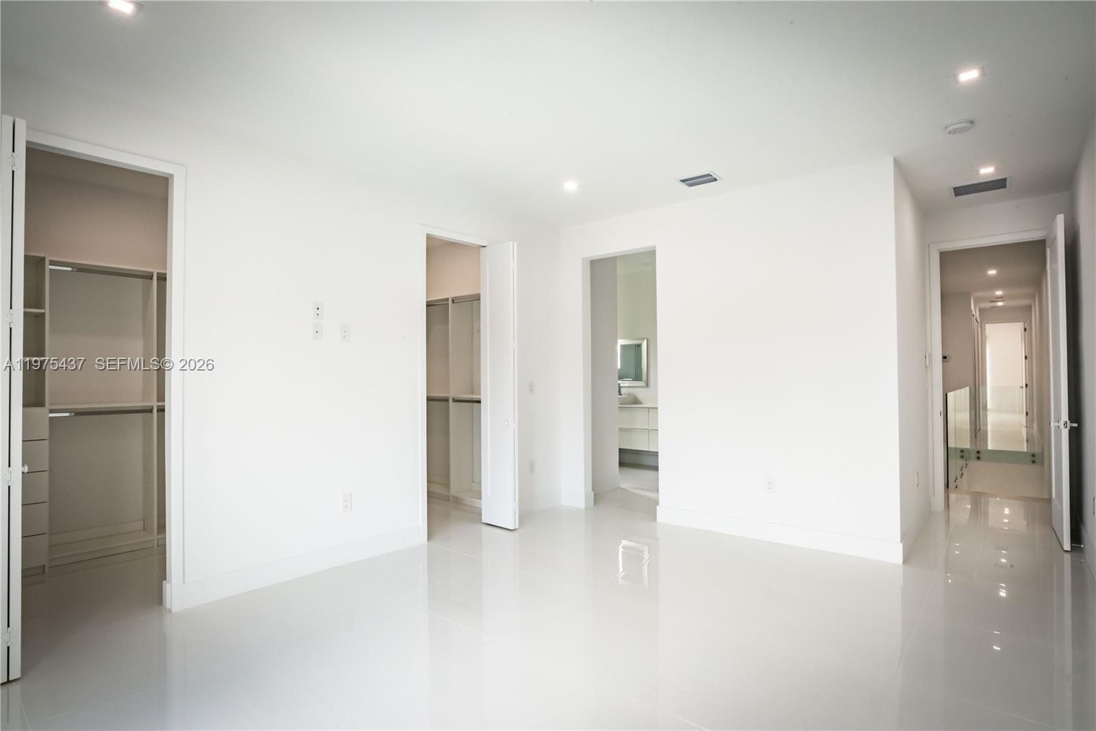 THE PINES - Residential Lease