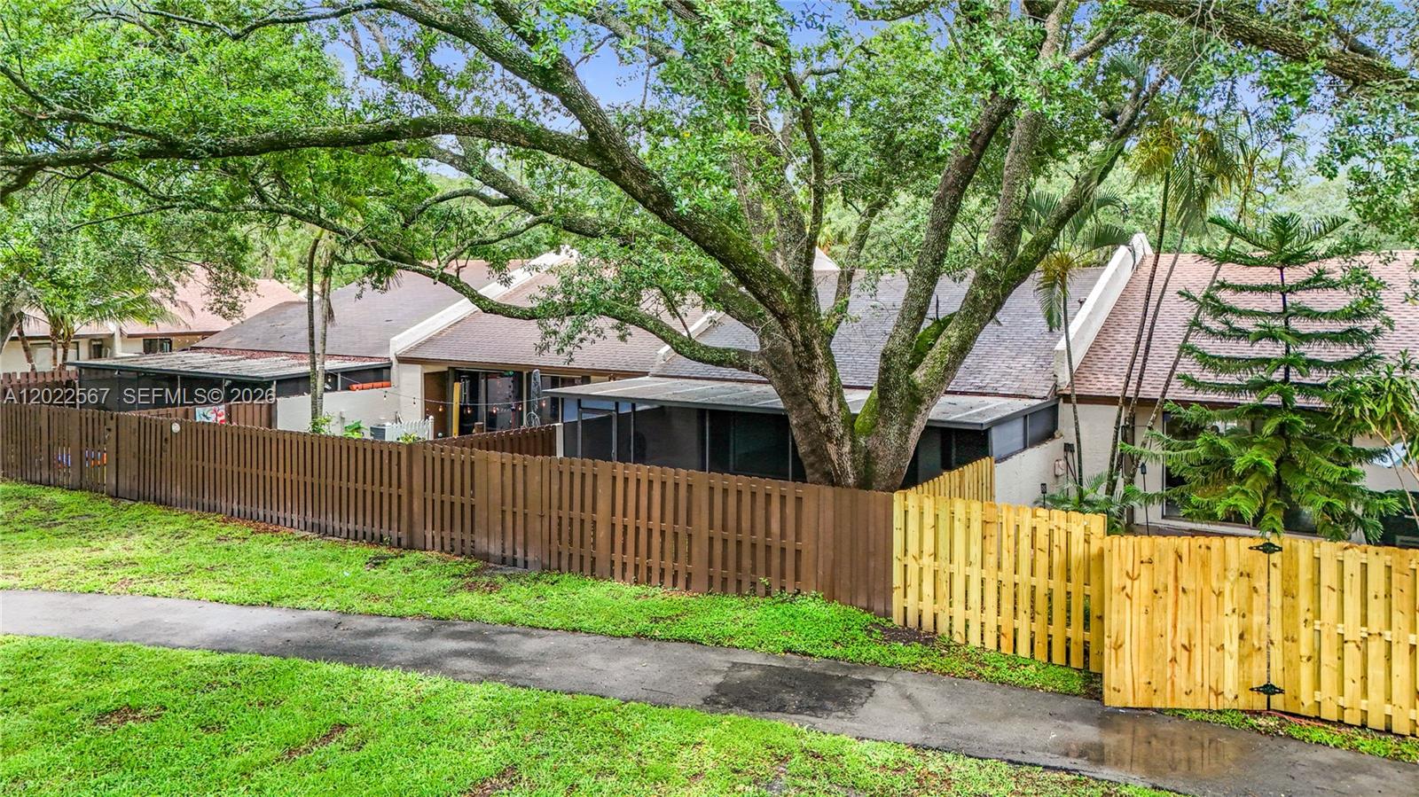 EVERGLADES SUGAR & LAND C - Residential