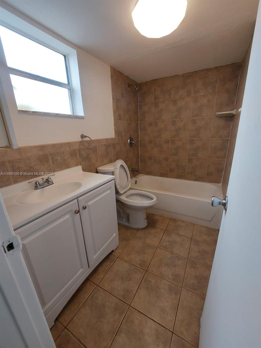 FAIRVIEW AMENDED PLAT - Residential Lease