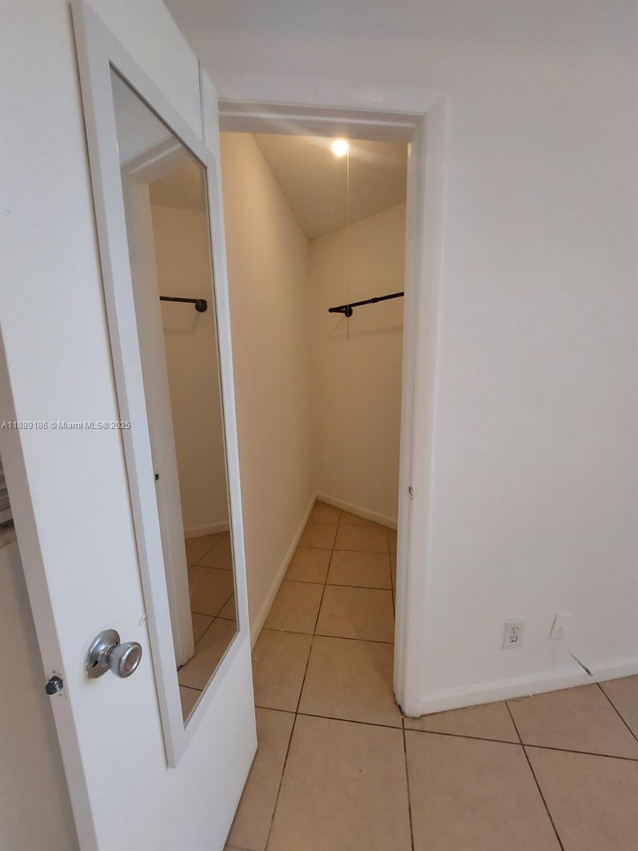 FAIRVIEW AMENDED PLAT - Residential Lease