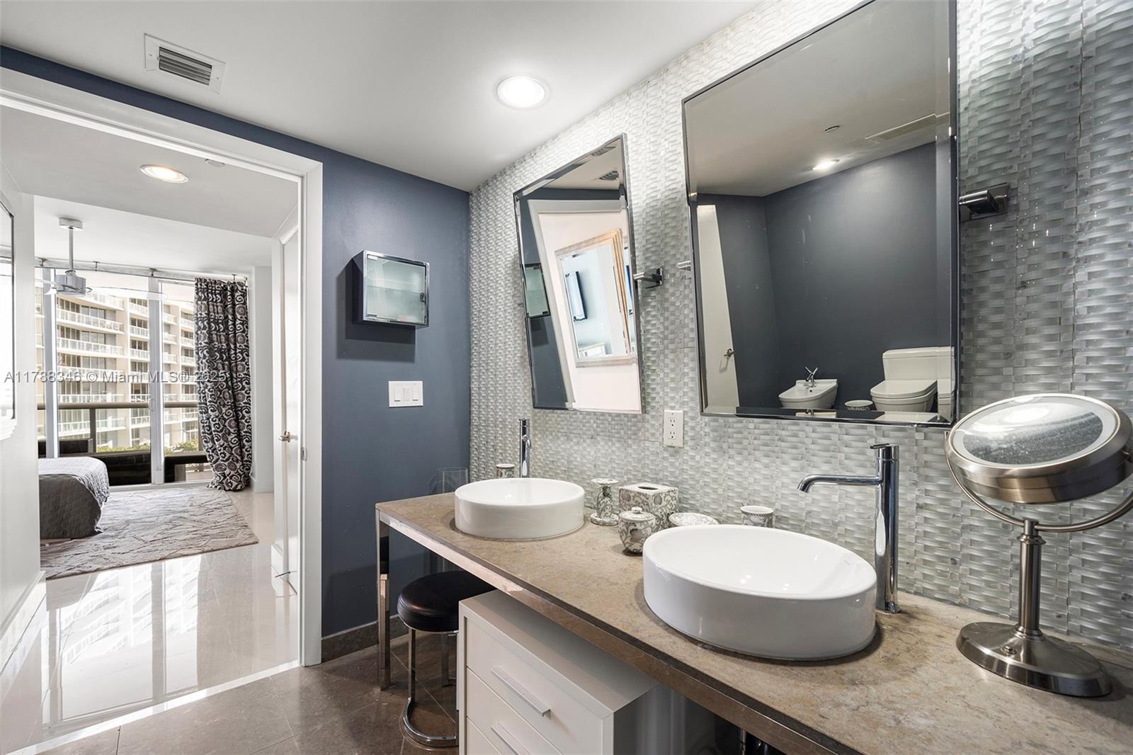 ICON BRICKELL NO TWO - Residential Lease