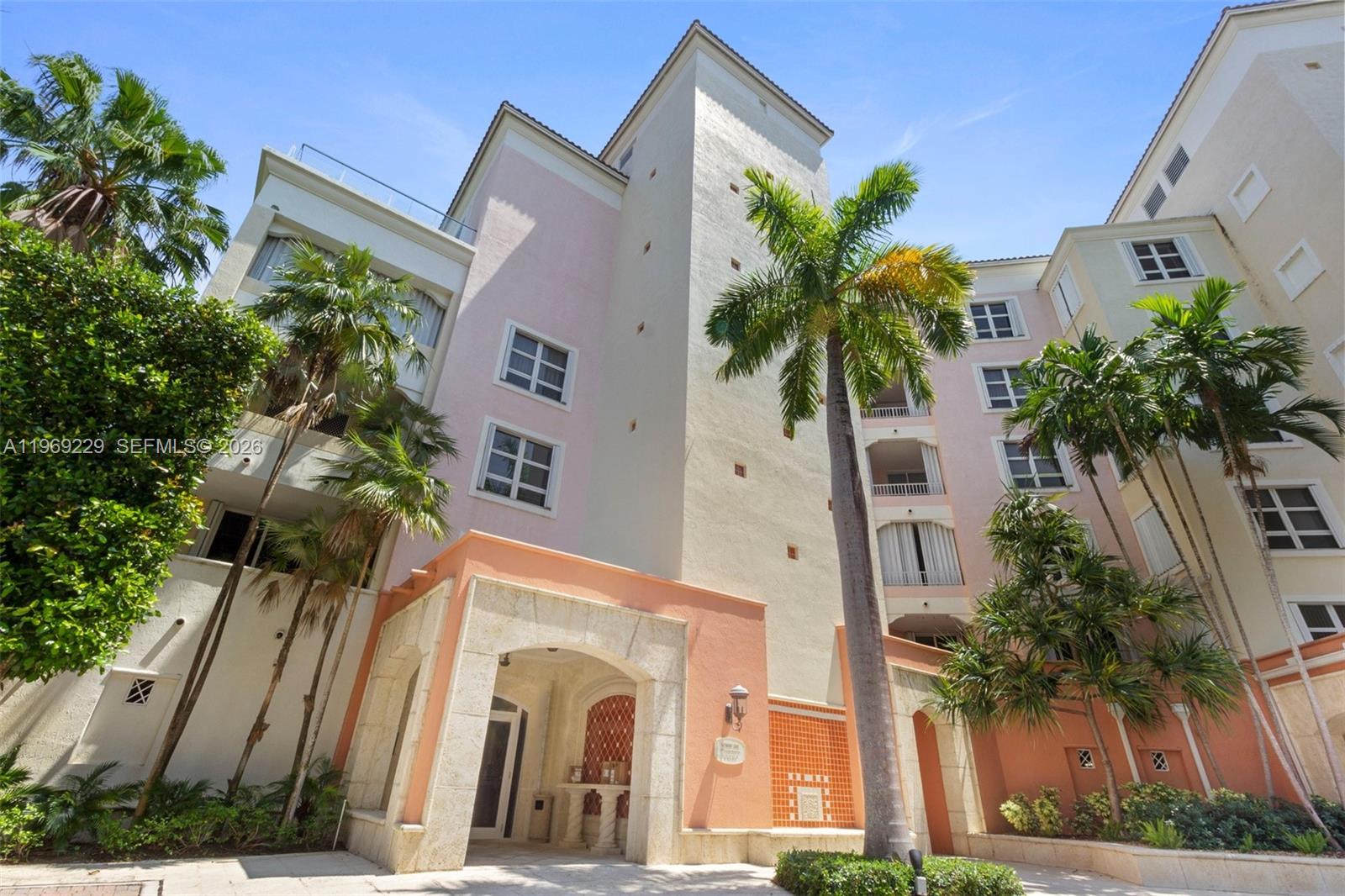 LAKE VILLA THREE CONDO - Residential Lease