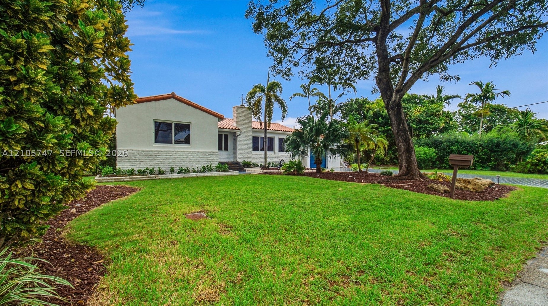 10690 NE 11th Ct