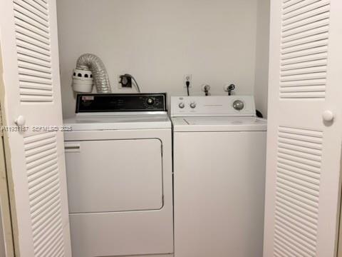 THE BEACH CLUB FONTAINEBL - Residential Lease